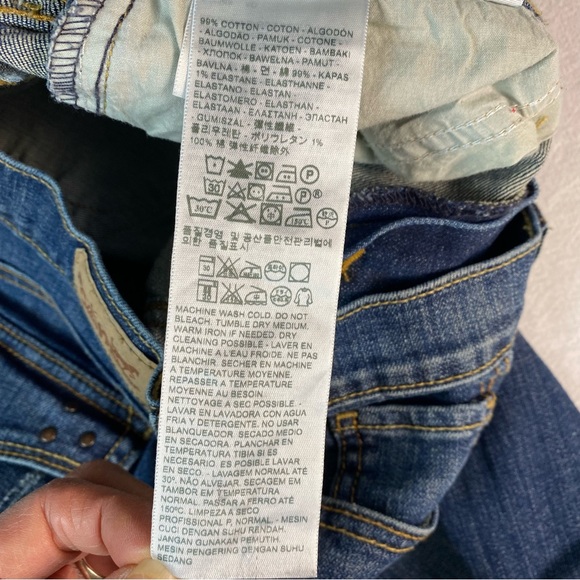 Levi’s Women’s 515 Bootcut Jeans Back Flap Pockets Embroidered Studs 28/30 - Picture 13 of 15